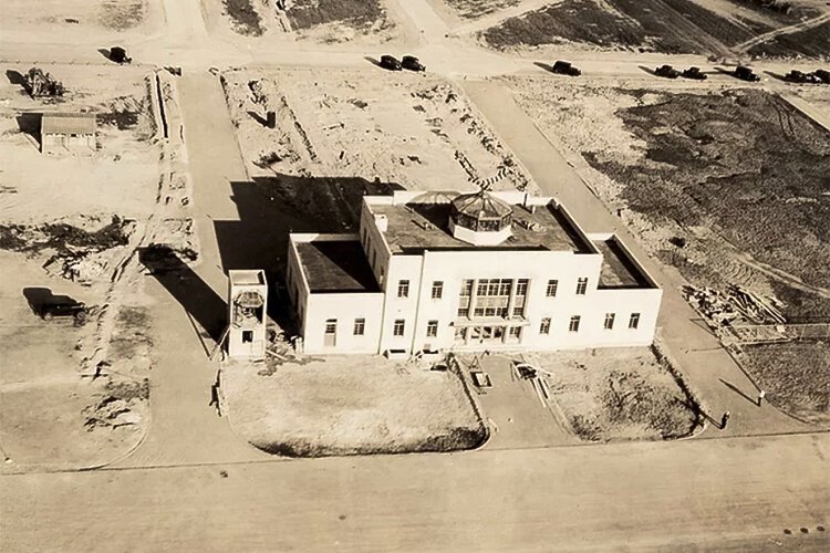 Aerial view of the 1929 terminal airside under construction.