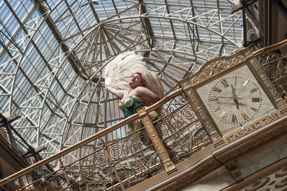 Bella Sin, Cleveland Queen of Burlesque