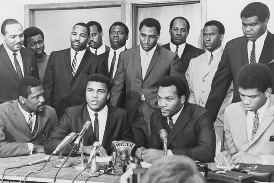 The unveiling of the Ali Summit Marker at Cleveland Browns Stadium will honor the historic event and the Cleveland Browns athletes who were involved