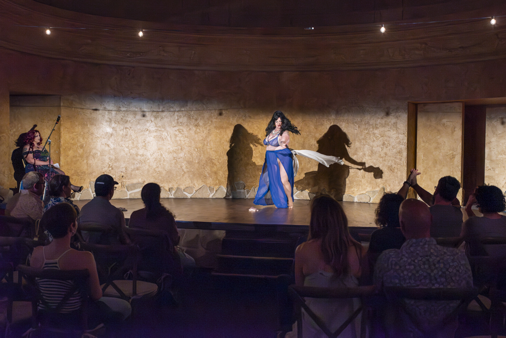 Revealing: Burlesque - The Sex Kitten Purlesque