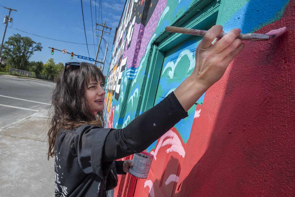 Lisa Quine - Murals Across the City Project