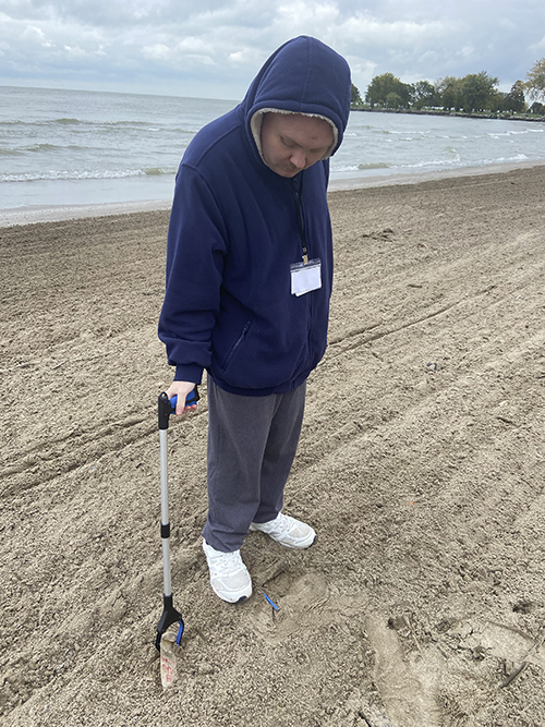 Cuyahoga County Board of Developmental Disabilities Day of Service at Edgewater Beach