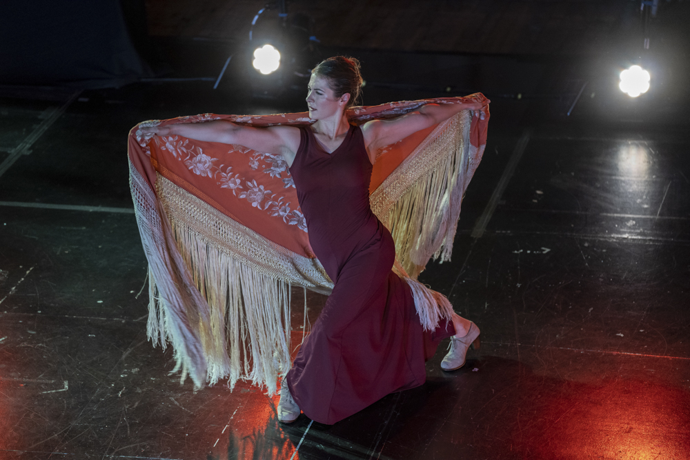 Dancer Rebecca Aslanis of Abrepaso Flamenco