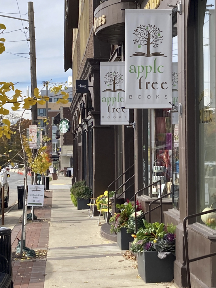 Cedar-Fairmount business district