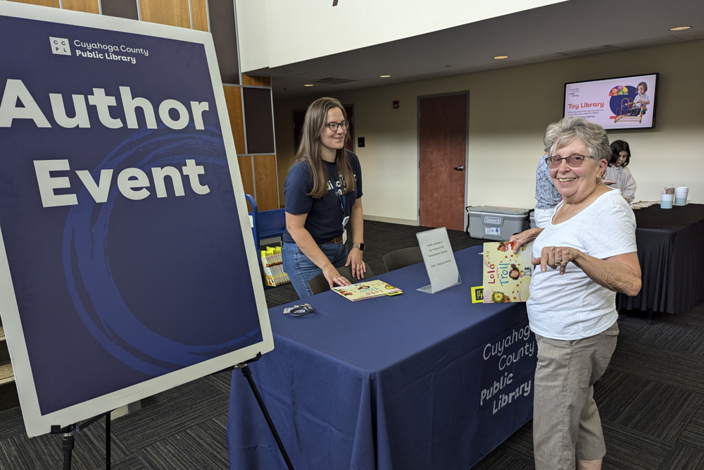 People of all ages come to see Connie Schultz read her children's book