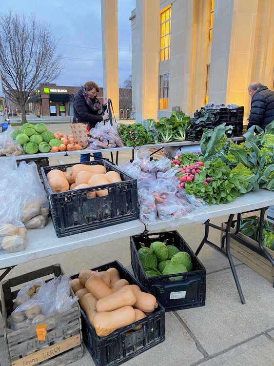 Shopping at City Fresh