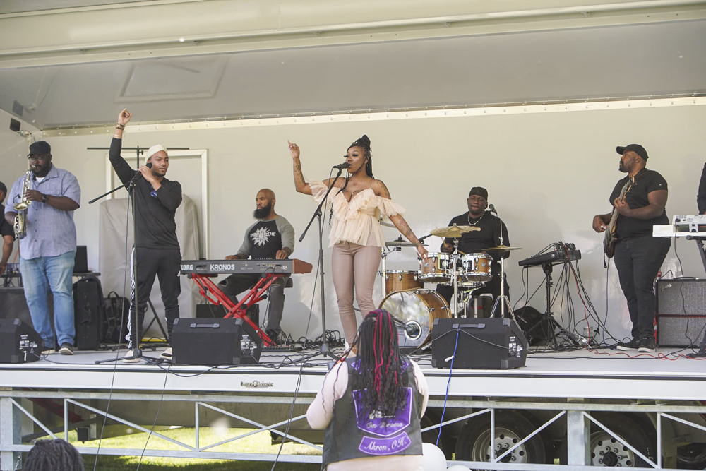 Past performers from the Sunday Concert Series includes The Unit Band