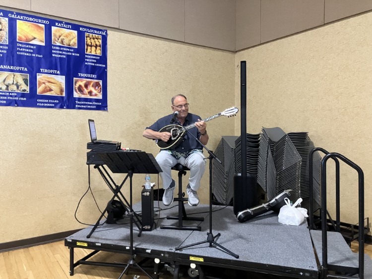 The Greek Festival had plenty of traditional Greek music.