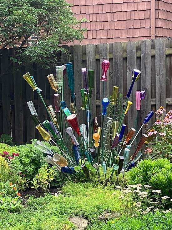 An artistic Bottle Bush on Meadowbook Road.