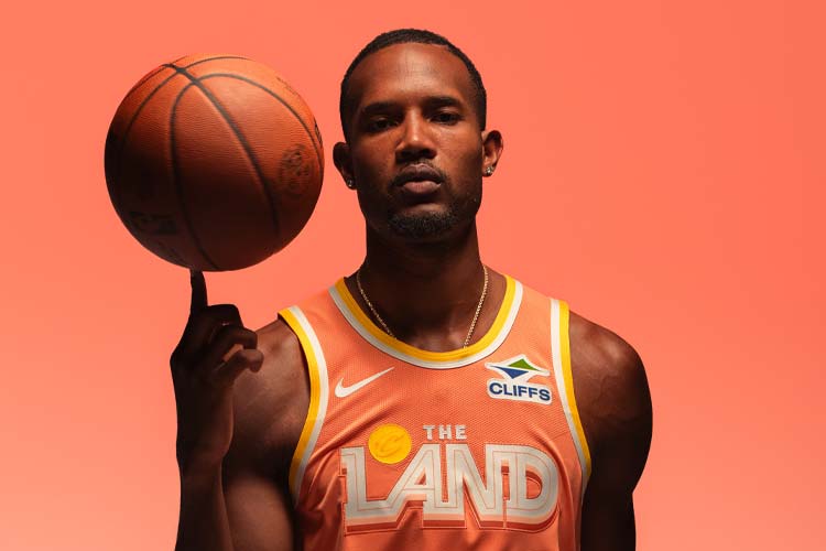 Evan Mobley in the Cavs' 2025-26 City Edition uniform.