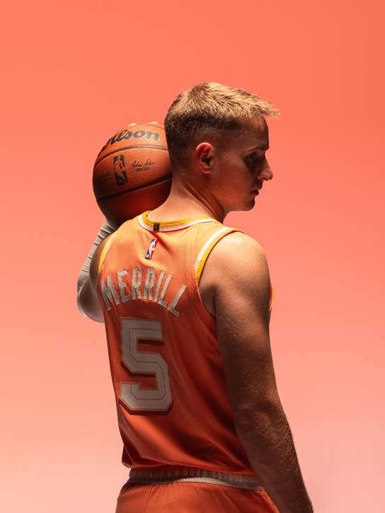 Sam Merrill in the Cavs' 2025-26 City Edition uniform.