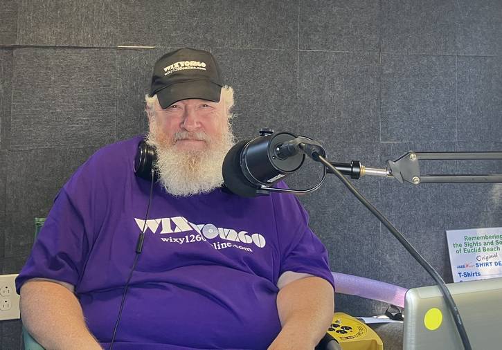 WIXY-1260 online radios Ray T. broadcast classic oldies tunes at the event.