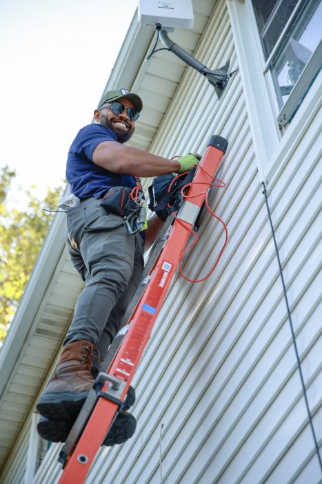 DigitalC installs Canopy, its high-speed internet on Aaliyah Cashdollar's home.