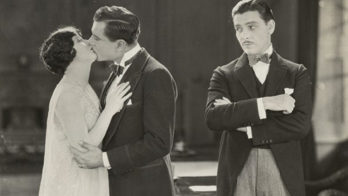 "Lady Windemere's Fan"