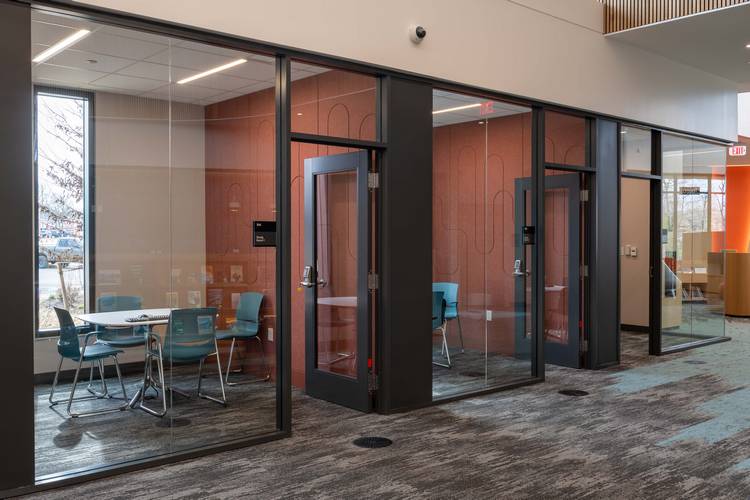 The study rooms at CCPL's Parma Branch.