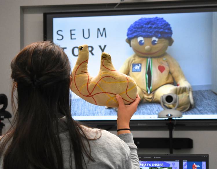 CMNH's Virtual Field Trips have reached 250,000 participants around the world.