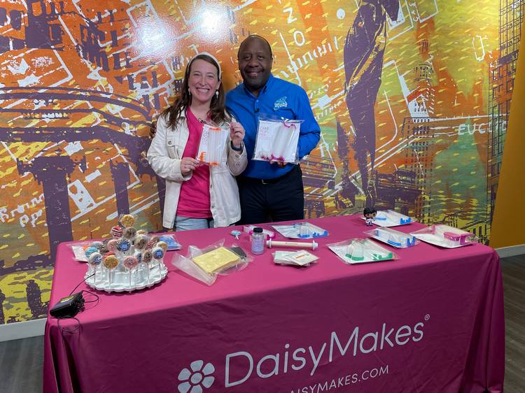 Season 8 Chain Reaction contestants Daisy Makes, Sand Pebbles and Be Browed Etcetera came to the Season 9 launch hosted by Minute Mean Staffing during Kickin' It With Kenny.