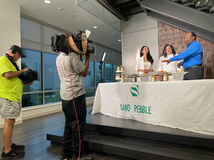 Season 8 Chain Reaction contestants Daisy Makes, Sand Pebbles and Be Browed Etcetera came to the Season 9 launch hosted by Minute Mean Staffing during Kickin' It With Kenny.