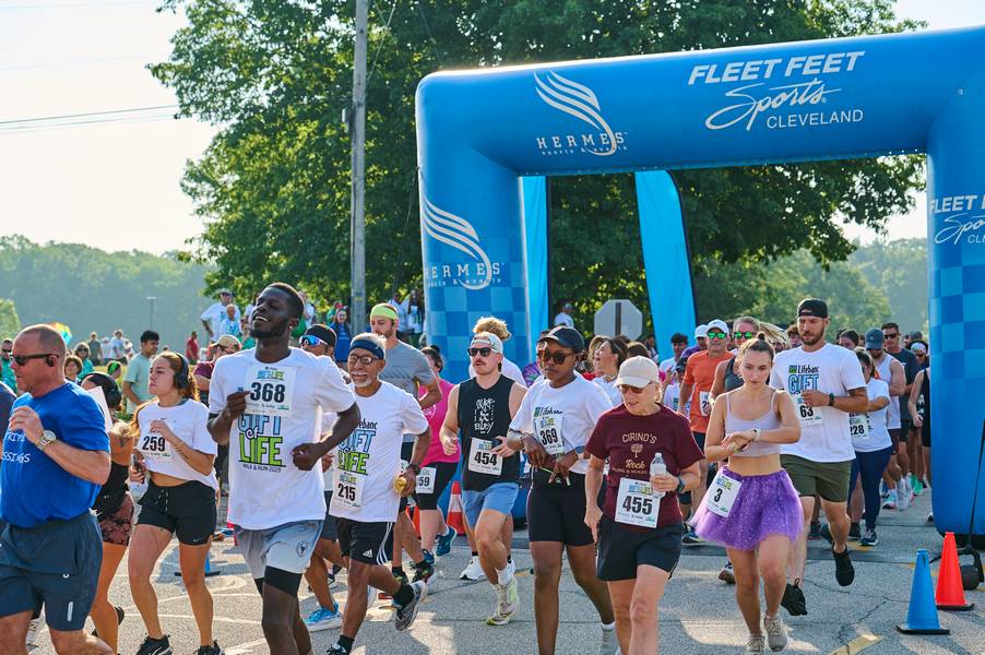 Runners take off at the 2025 Lifebanc Gift of Life 5K