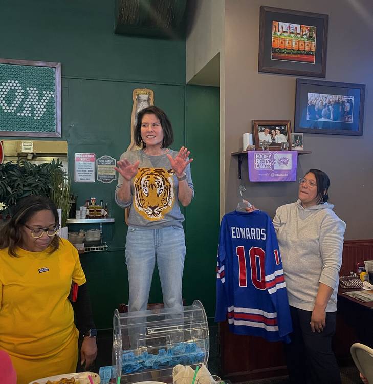 Beth Young is sannounced as the winner of the autographed Laila Edwards jersey!