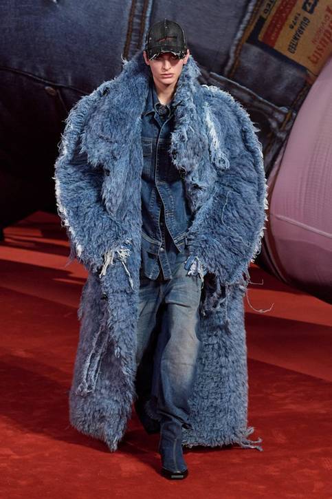 Cotton denim coat ensemble for Diesel on Vogue Runway