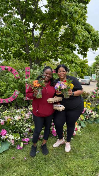 Two happy Flower Flashers!