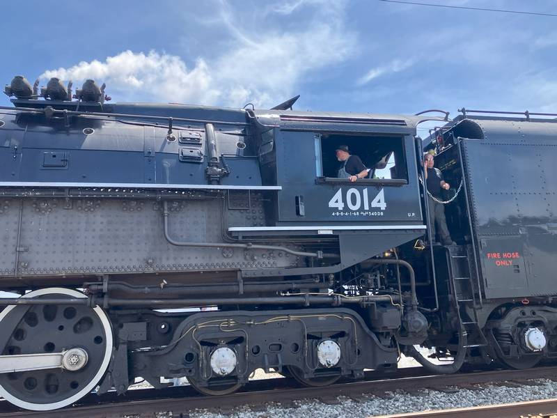 The side view of Big Boy No. 4014.