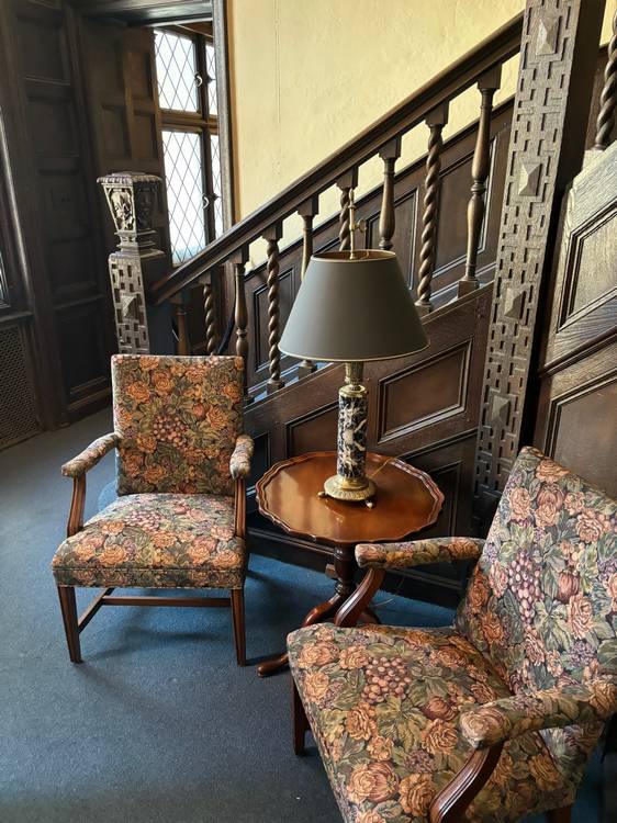 The sitting area and stairs leading to the Great Hall in the Greenbrier Suite.