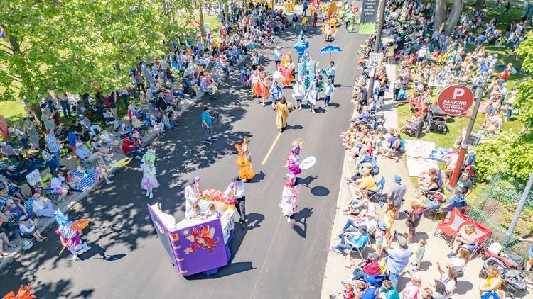 Creativity in motion: Cleveland Museum of Art Parade the Circle gains ...