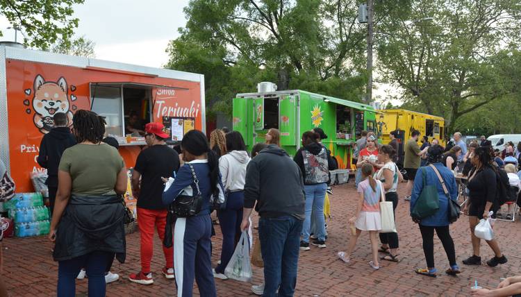 Festival participants enjoyed trying all the great food options.