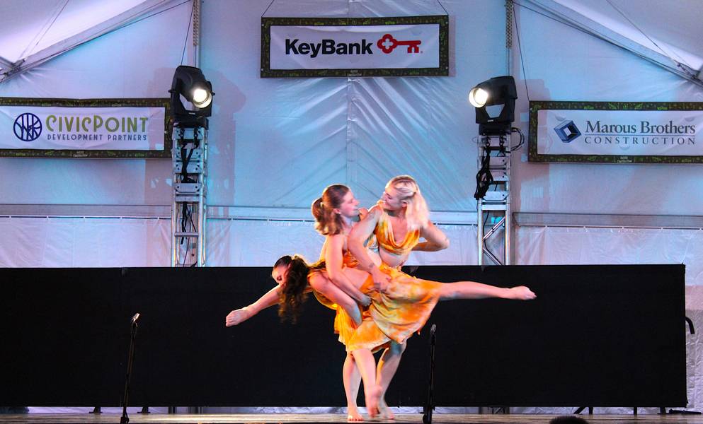 Pandemonium 2026 showcased dancers, acrobats, and other talents.