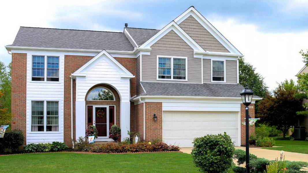 Jeff Deatsch of Universal Windows Direct says drafty windows, deteriorating exterior caulk, and condensation building up on the panes are a few signs of aging windows.