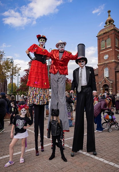 Stilt waalker at Cleveland Public Theatre's annual Día de Muertos.