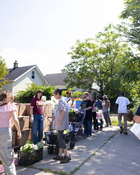 An average of 8,000 pounds of food is distributed at each Community Market.