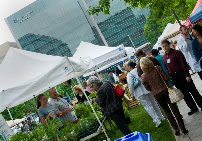 Cleveland_Clinic_Farmers_Mkt_271.jpg