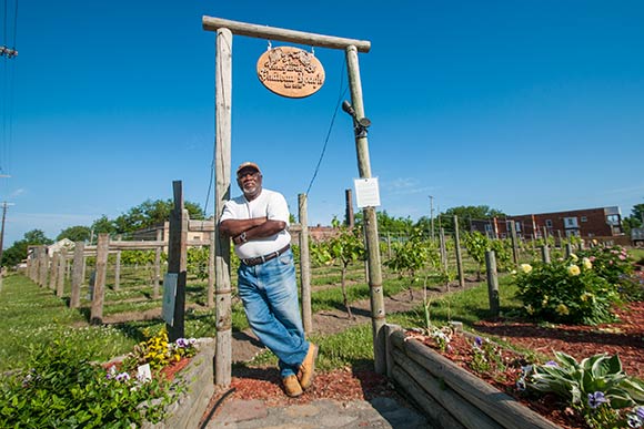 Mansfield Frazier of Vineyards of Chateau Hough