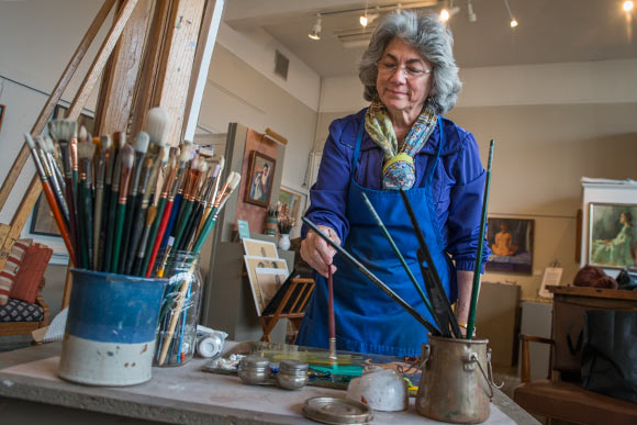 Portrait artist Tricia Kaman in her Murray Hill Galleries studio