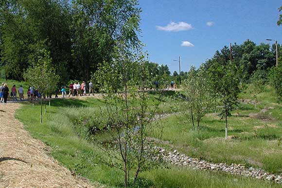 WRLC worked with the City of Akron to acquire and restore land around Haley’s Run to form a new park for neighborhood residents and local businesses