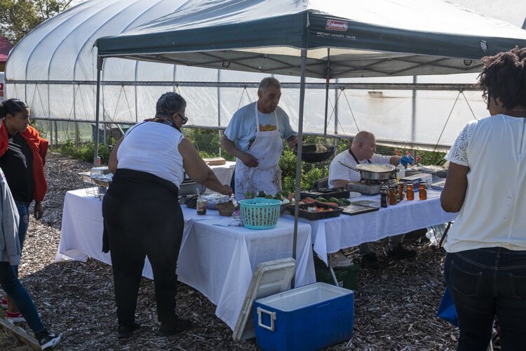Chefs share healthy cooking tips at Fresh Fest.