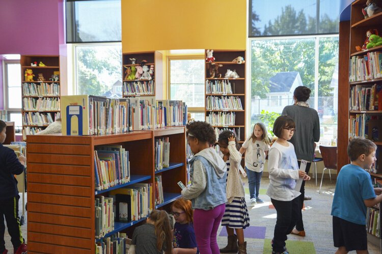 roosevelt_elementary_library.jpg