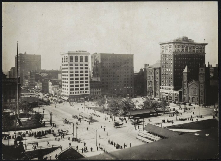 Old Stone Church in Public Square 1915