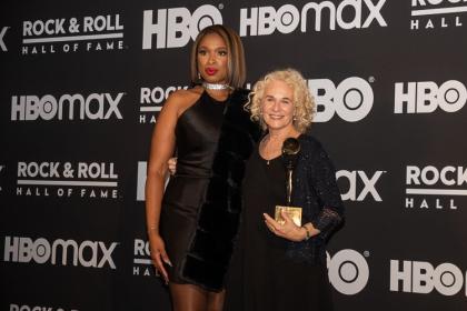 Jennifer Hudson dropped in with Carole King backstage in the press room