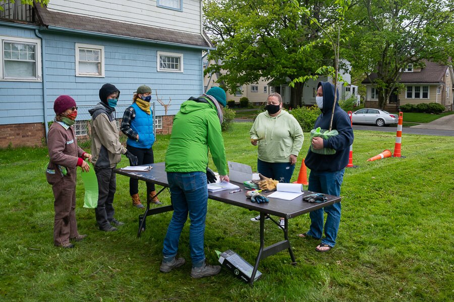 Last May Holden Parks Trust partnered with the Home Repair Resource Center in Cleveland Heights to distribute 233 large potted trees.