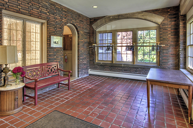 Henn Mansion interior