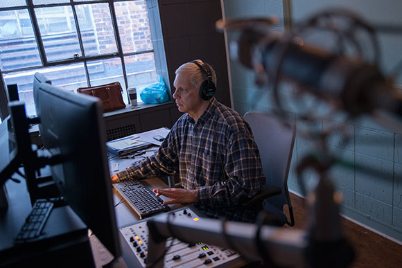 oWOW personality Steve Pappas