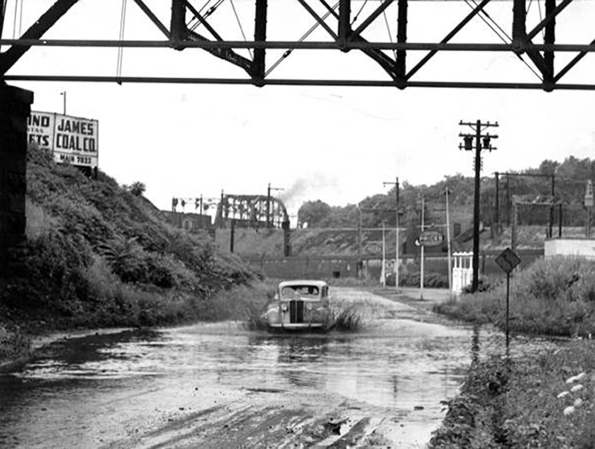 Walworth Run, under the 25th Street Bridge 1943