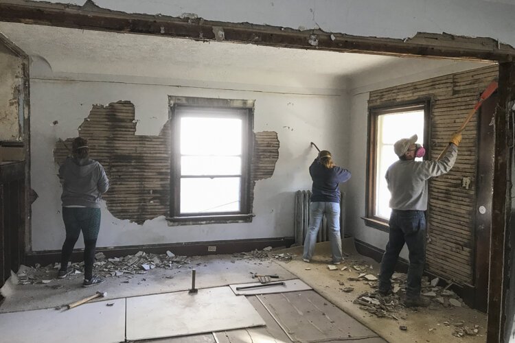 Daisy Avenue home living room during renovations.