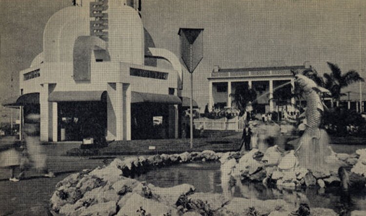 Higbee Tower and Florida Exhibit, Great Lakes Exposition