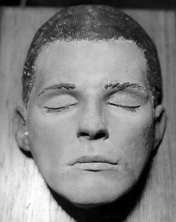 One of the more unusual sights at the event was a Cleveland Police Department exhibit that included death masks of unidentified victims of Cleveland’s notorious 1930s Torso Murders