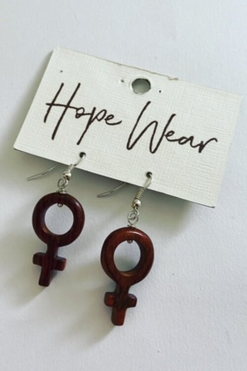 Mapachas aims for “conscious consumerism”—focusing on goods that are mostly sourced from the U.S including local products.